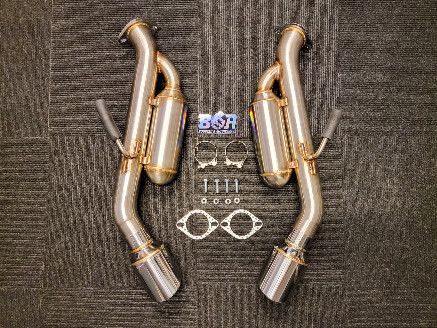 B6A Q50 Helmholtz Axleback Exhaust