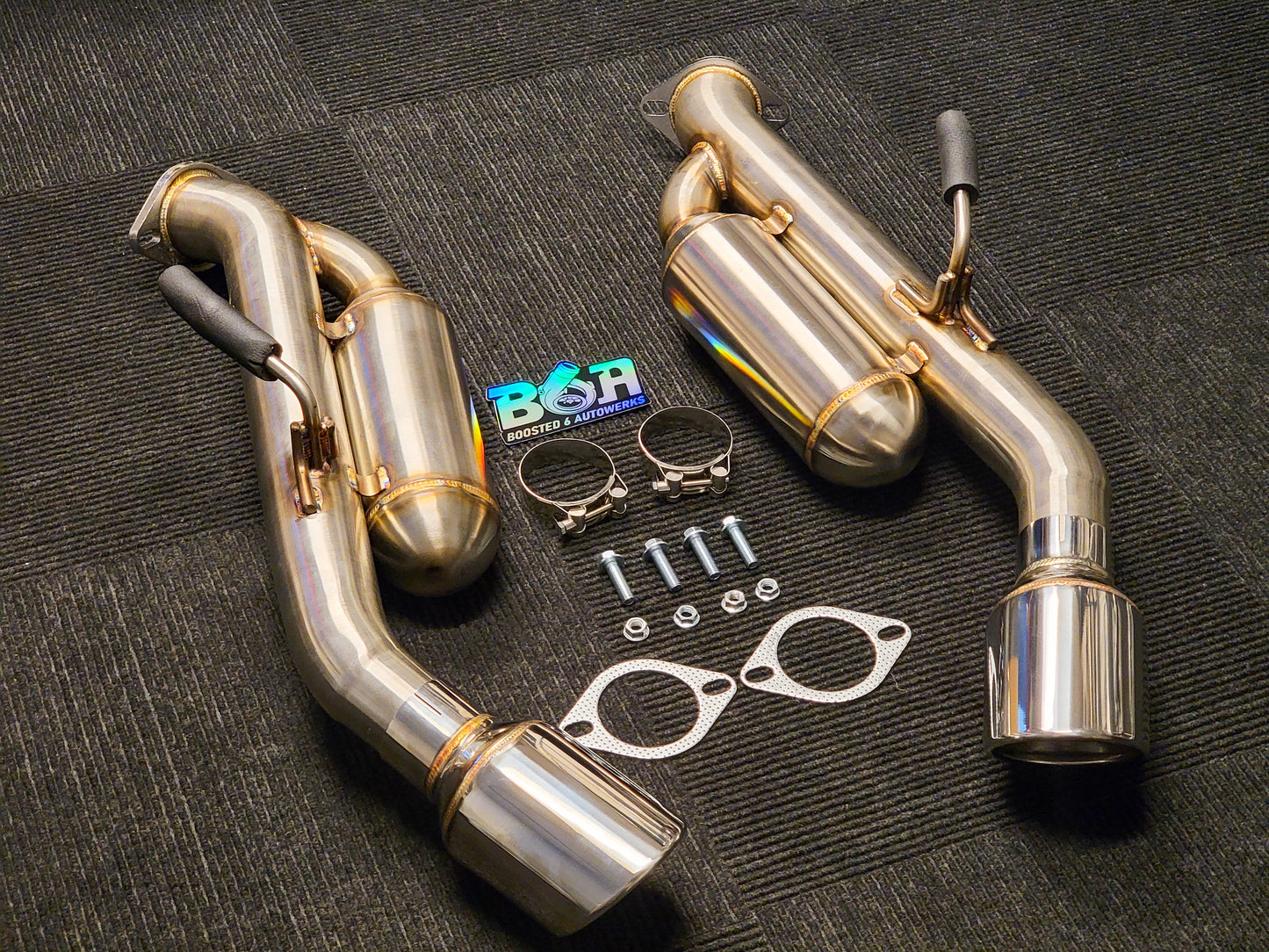 B6A Q50 Helmholtz Axleback Exhaust