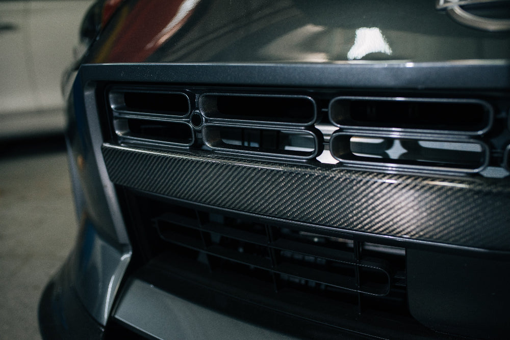 B6A Nissan Z Grill Garnish