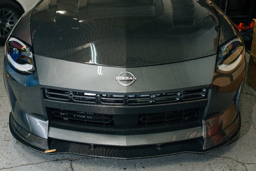 B6A Nissan Z Grill Garnish